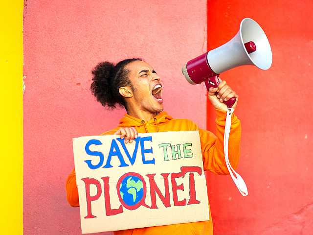 WEBINAR LIVE
La Terra del futuro: cosa ci aspetta e come agire per salvare il pianeta