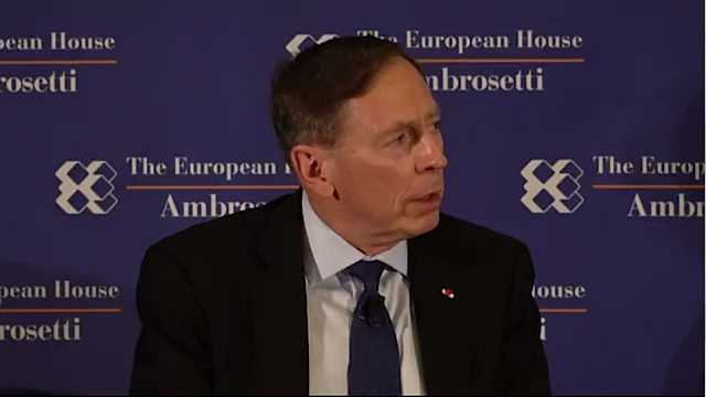 Global risks and new functions of a strategic leader