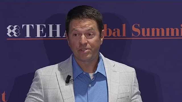 Bringing AI to work in HR: advisor, assistant, co-worker