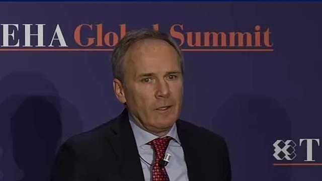 Leading change: vision and courage through leadership and technological innovation