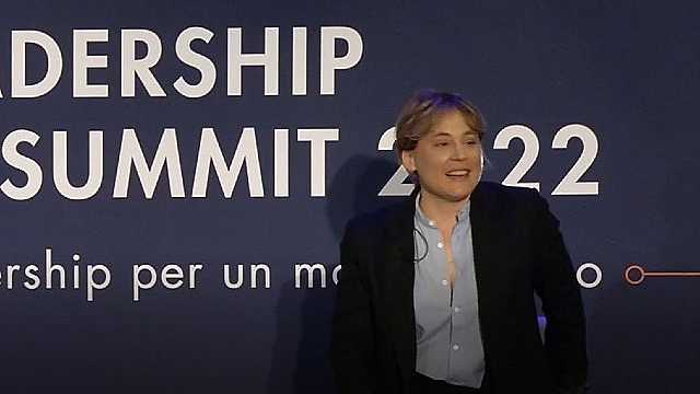 Lead a team under pressure while maintaining standards of excellence