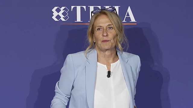 Italy between Economic and Political Choices in the World of Disorder